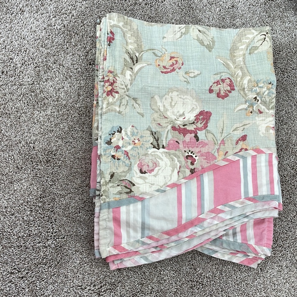 Waverly Flower Pattern Window Valances - Picture 2 of 4